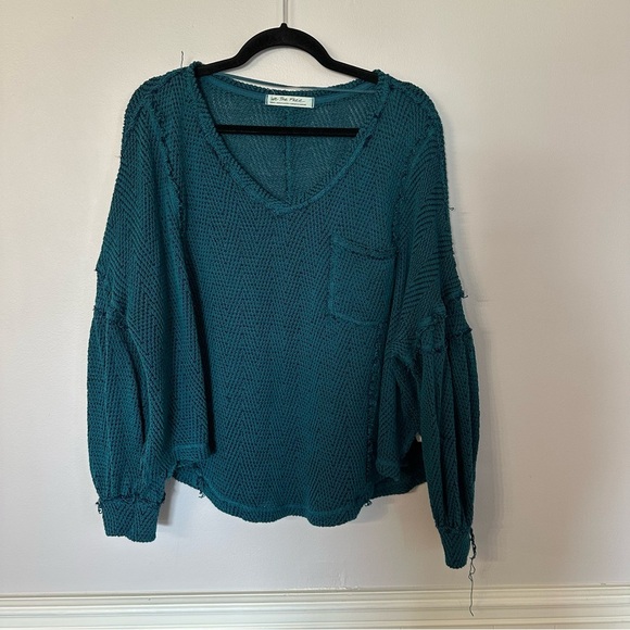 We The Free Women’s Long Sleeve Teal Knit V-Neck Sweater Size S GUC - Picture 2 of 8